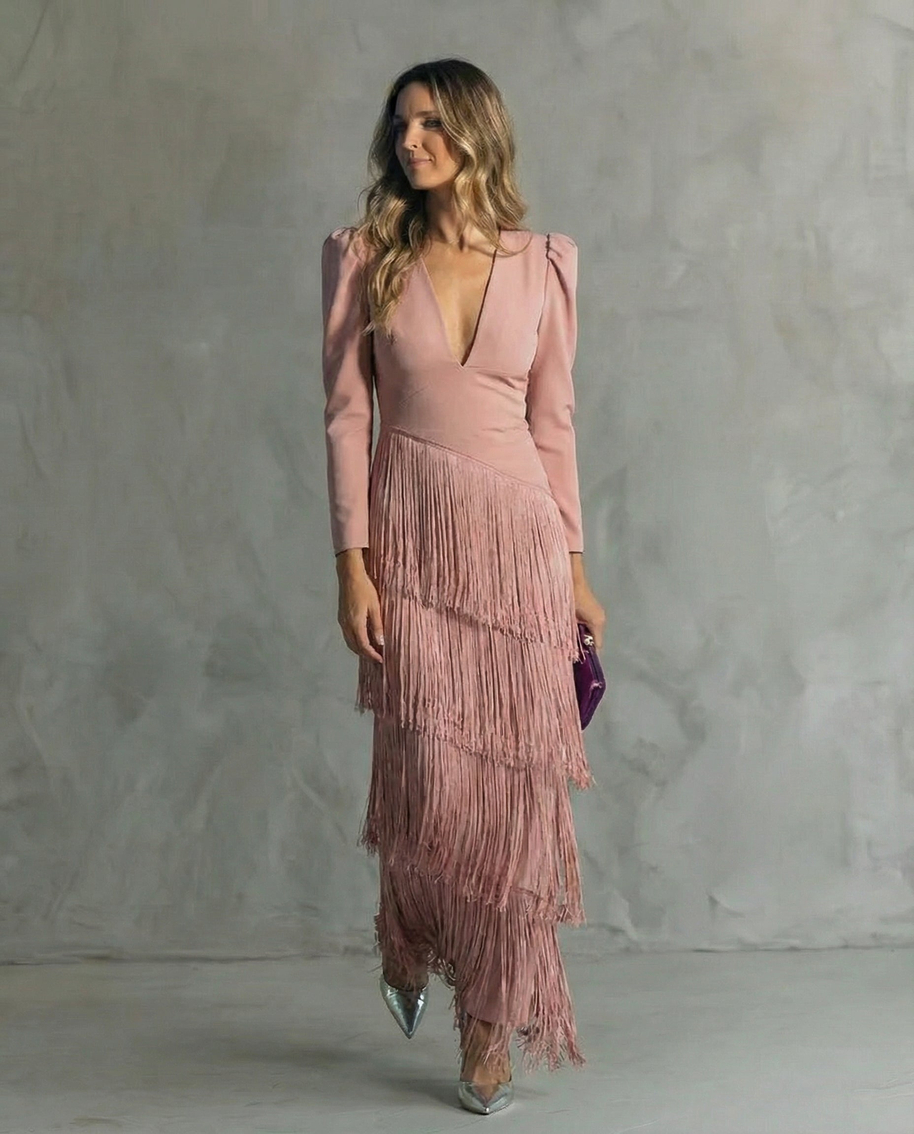 Enora - Robe midi élégante à manches frangées