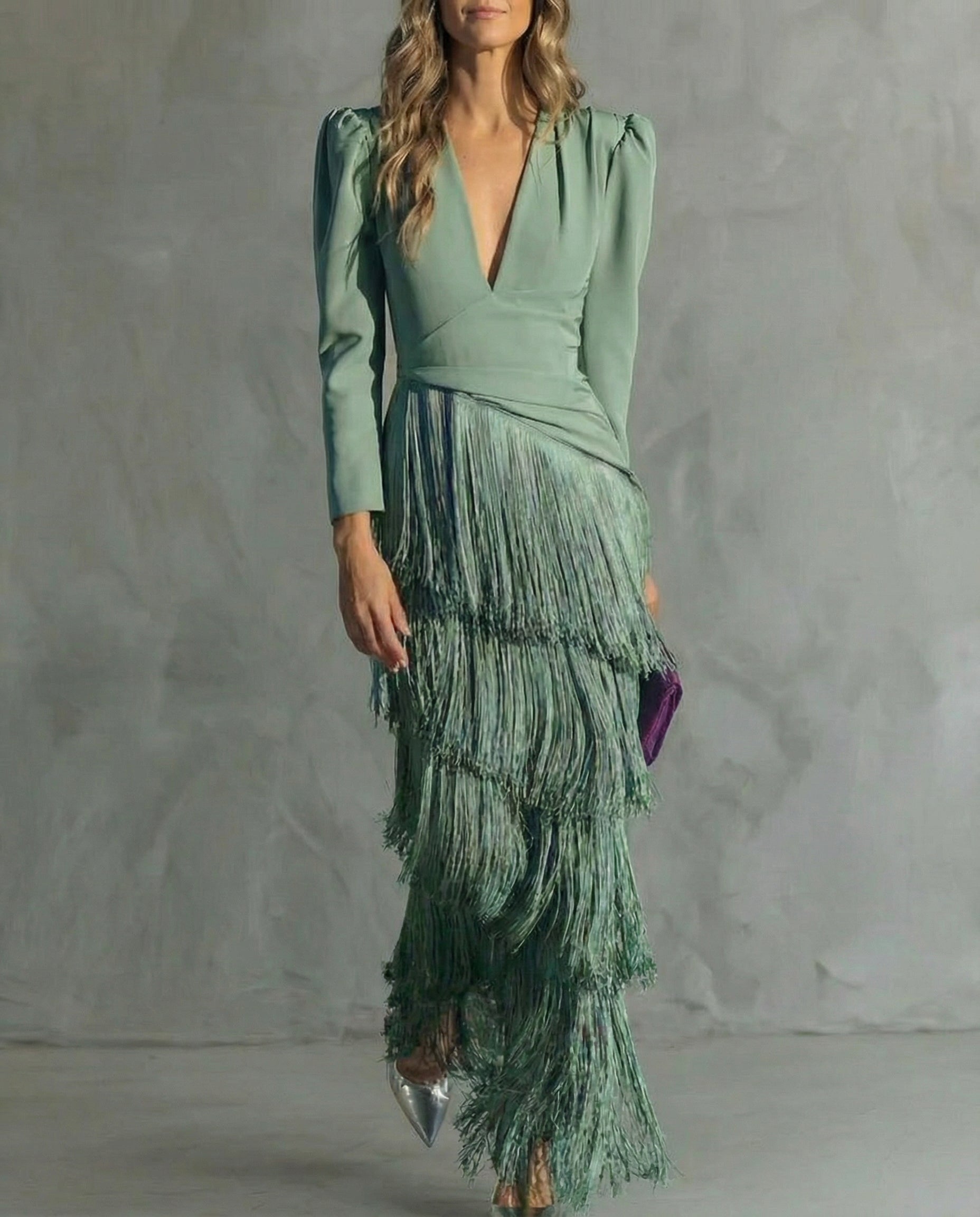 Enora - Robe midi élégante à manches frangées