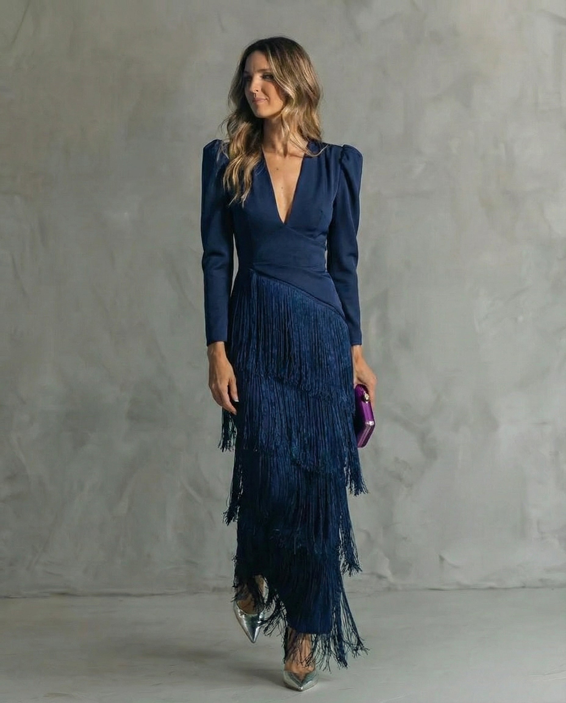 Enora - Robe midi élégante à manches frangées
